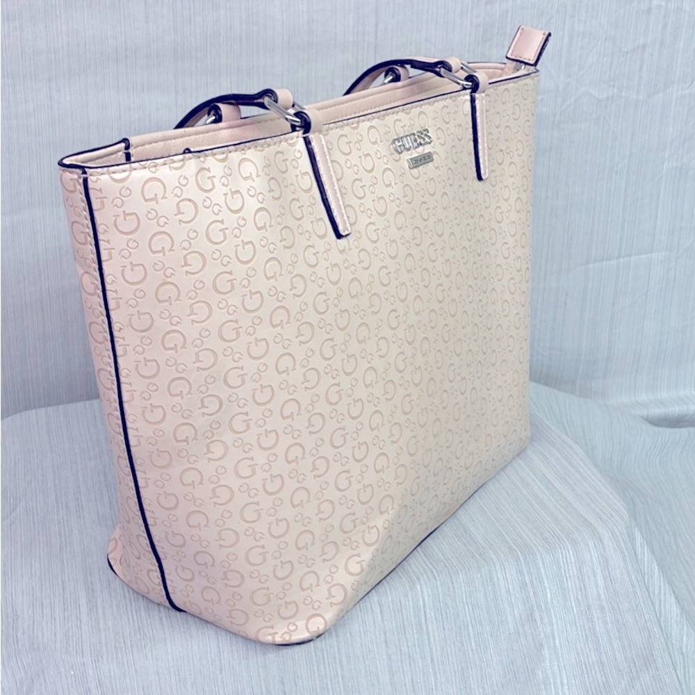 Guess  women’s hand  bag